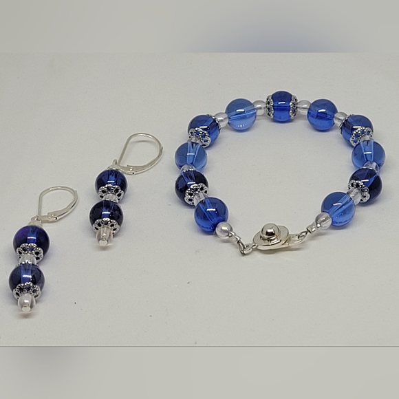 Teal Bracelet and Earring Set - Picture 1 of 10